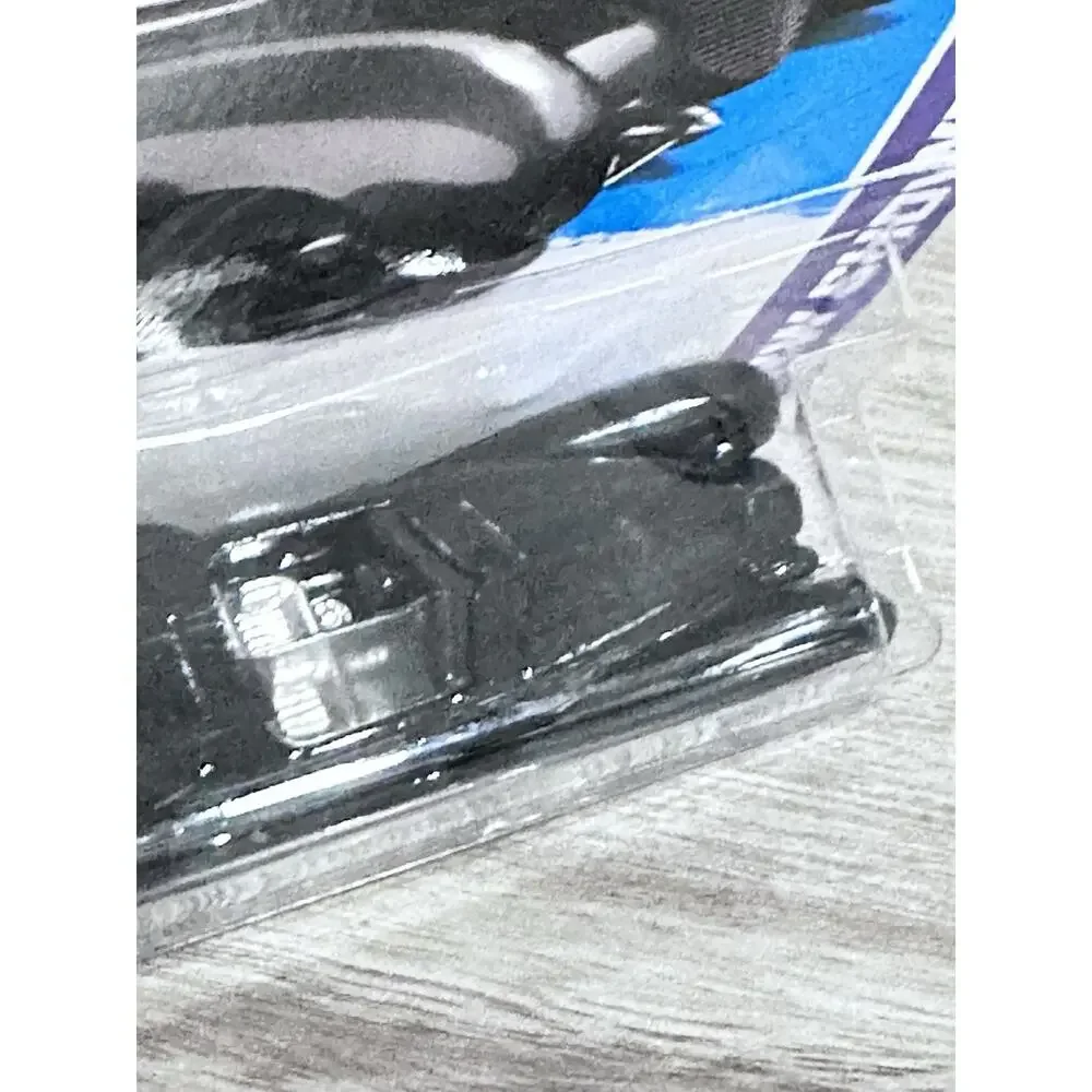 Hot Wheels HW Showroom Custom Cadillac Fleetwood Hotwheels H84